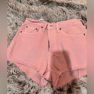 Pink Levi’s shorts